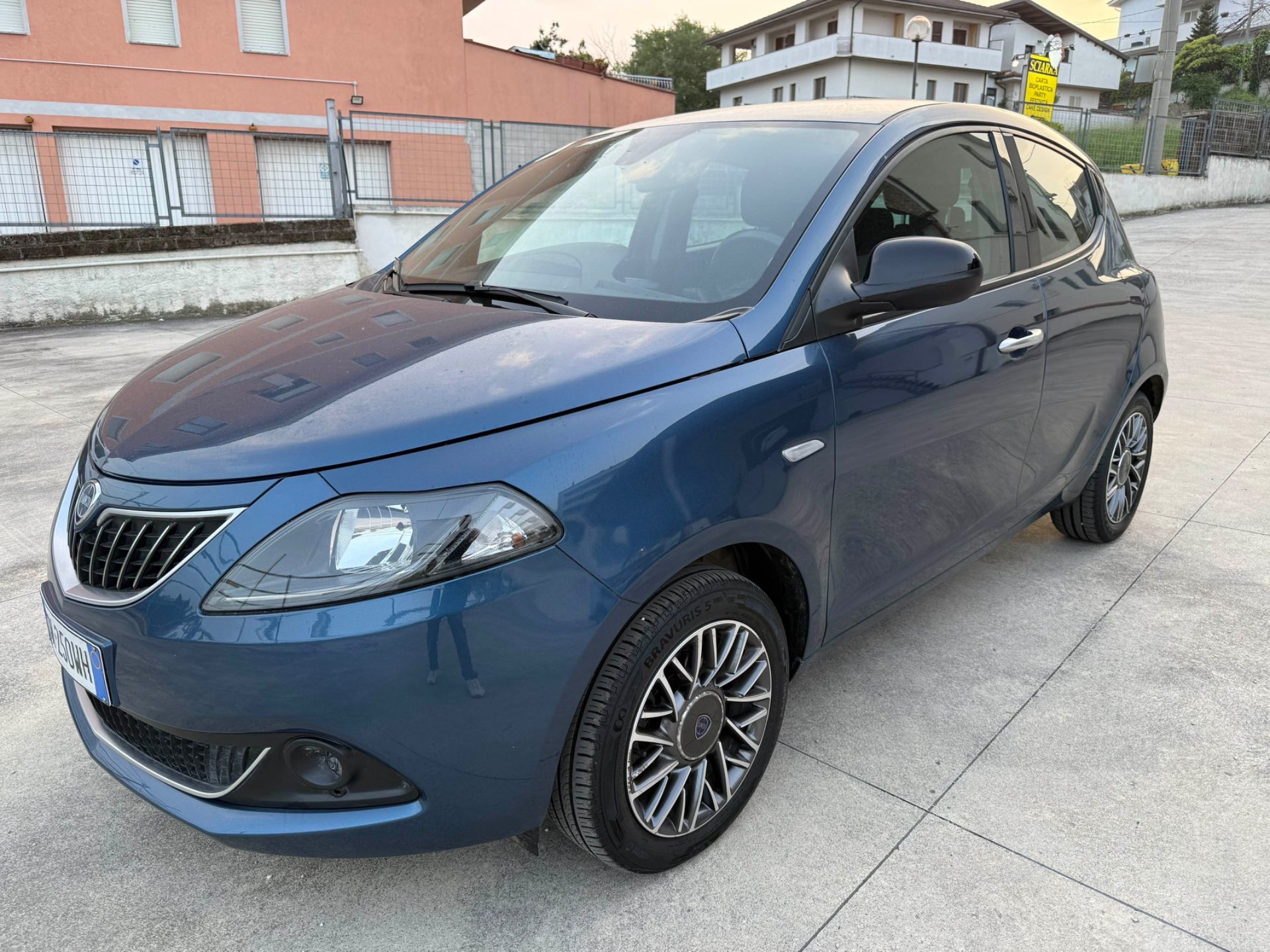 Lancia Ypsilon